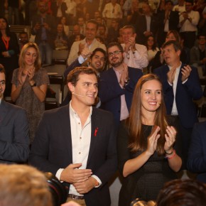 Melisa Rodriguez, junto con Albert Rivera y Saul Ramirez.