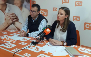 Mariano Cejas, Coordinador de C´s Canarias y Melisa Rodríguez Diputada en las Cortes y Portavoz de C´s Canarias.