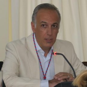 Íñigo Inchausti toma posesión del acta como nuevo concejal de Ciudadanos en Arrecife