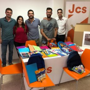 Jóvenes Cs Canarias organiza una recogida solidaria de material escolar