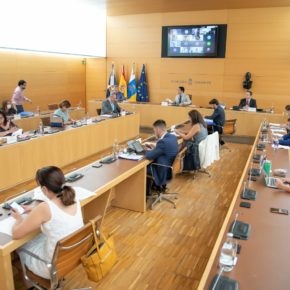 Cs logra impulsar un carril bus exclusivo para guaguas en la Avenida Marítima de San Andrés durante fines de semana y festivos Cs logra impulsar un carril bus exclusivo para guaguas en la Avenida Marítima de San Andrés durante fines de semana y festivos
